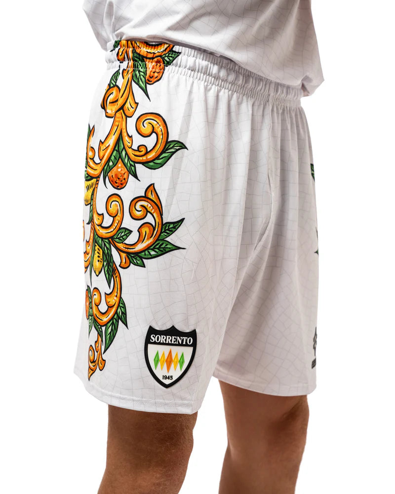 Shorts Away by Ezeta